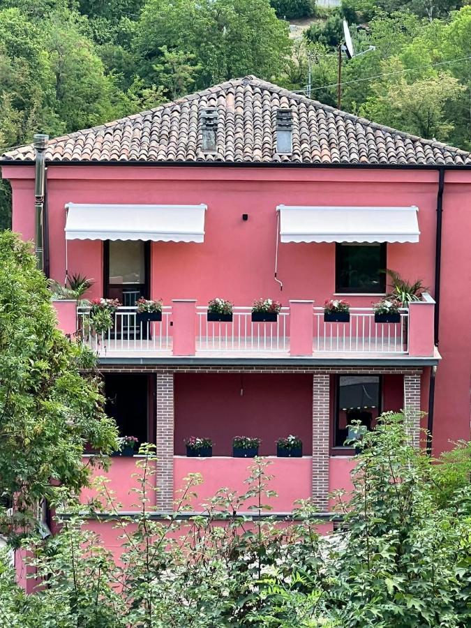 Romagnese Cozy & Good Vibes Villa Castana. מראה חיצוני תמונה