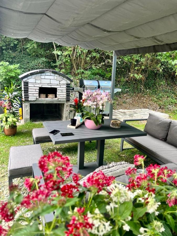 Romagnese Cozy & Good Vibes Villa Castana. מראה חיצוני תמונה